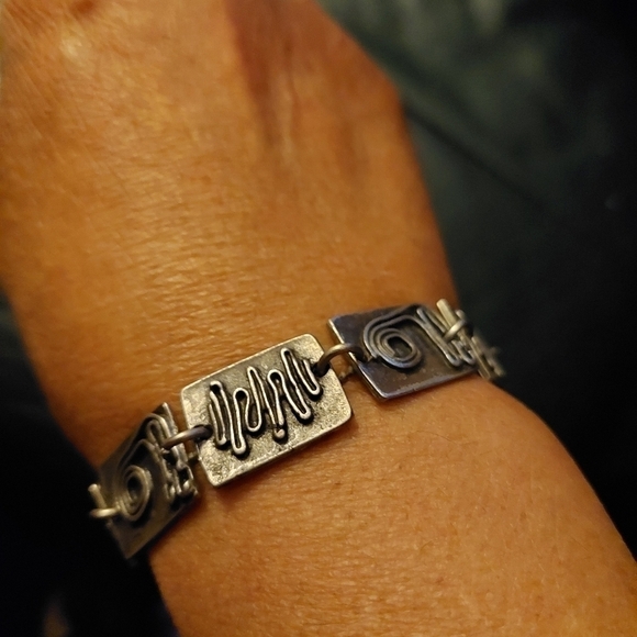 Vintage* Volan/Volar Hand-made Panel Bracelet - Picture 1 of 7